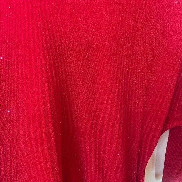 Red dress  - Picture 3 of 3